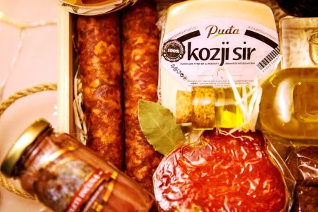 Poklon paket Autentična Hrvatska Premium