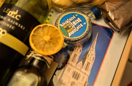 Poklon paket Zagrebački zvižduk Premium